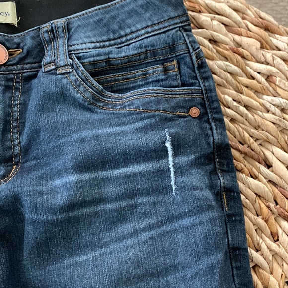 Democracy Ab Technology Ankle Skimmer - Picture 10 of 15